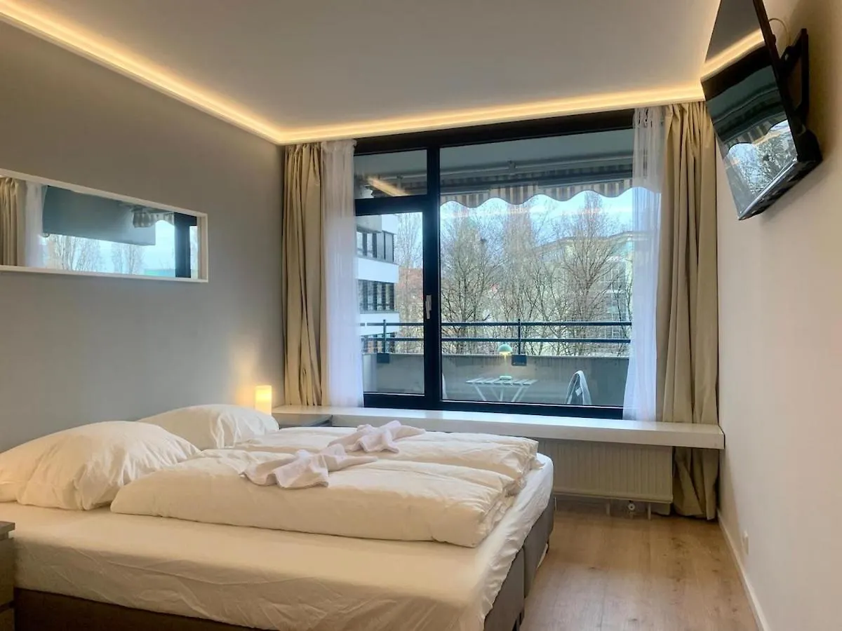 Apartment In Central Location With Free Parking Space Мюнхен